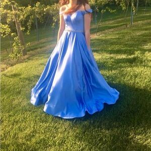 Elegant Blue Off-Shoulder Evening Gown for Prom or Homecoming